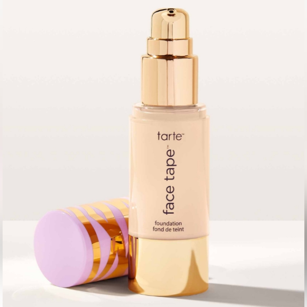 Tarte/Face Tape Foundation
